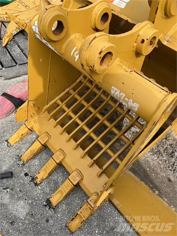 Teran CAT303 Screening buckets
