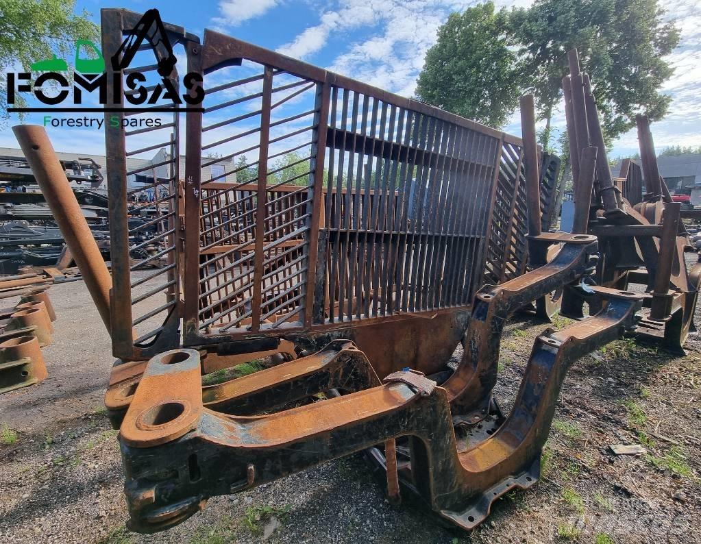 Komatsu 875 Bunks Loader cranes