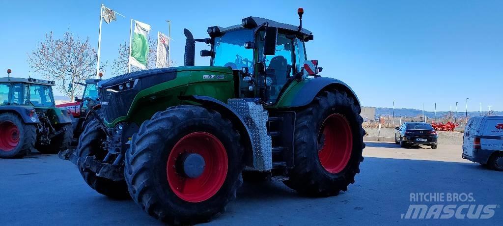 Fendt 1050 Tractors