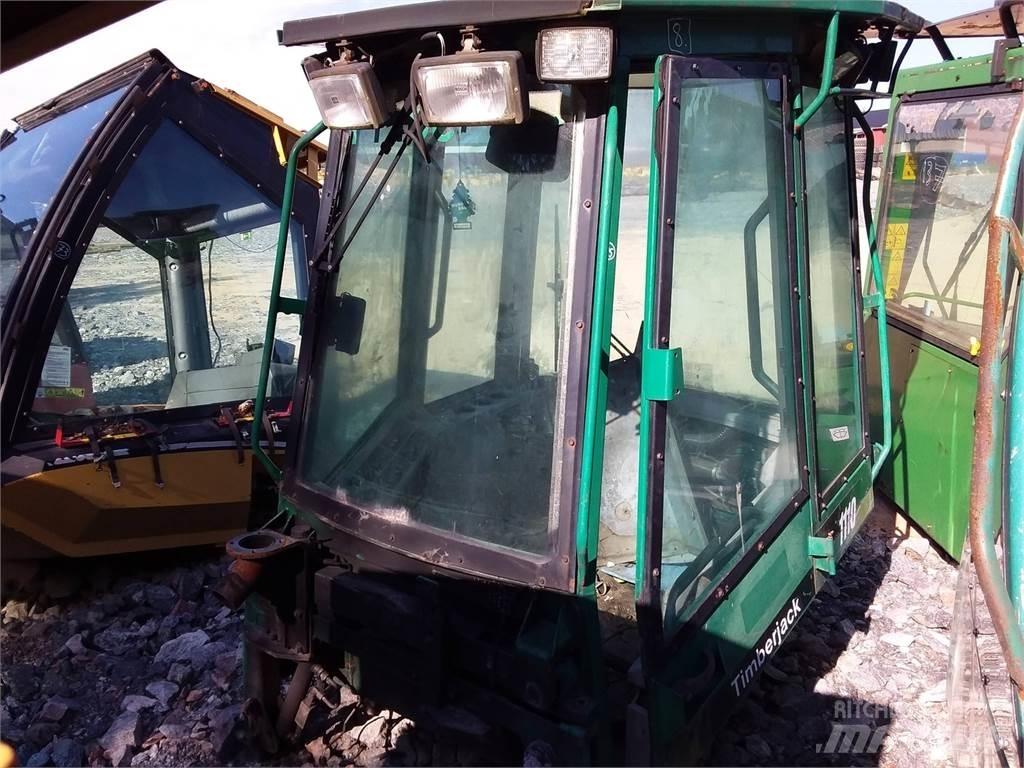 Timberjack 1110 Cabins and interior