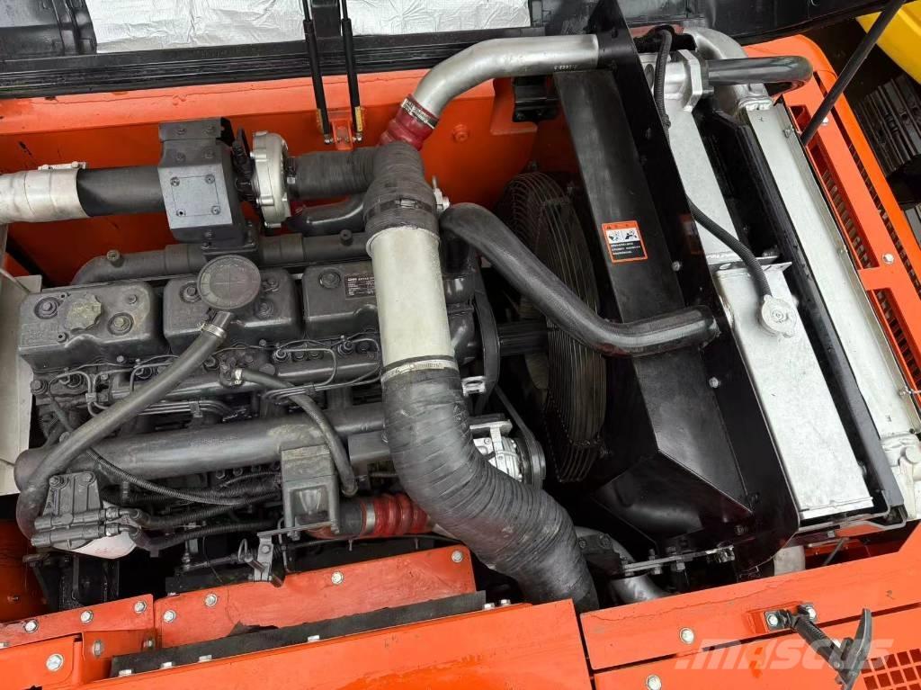 Doosan DX 225 Crawler excavators