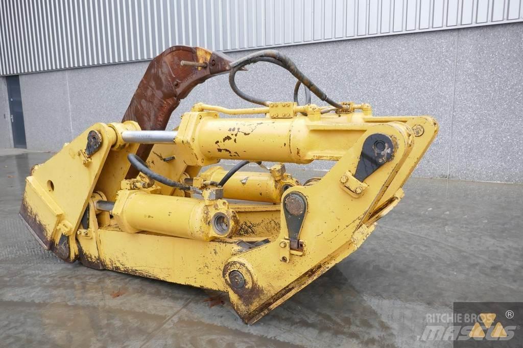 CAT D9H Ripper Other components