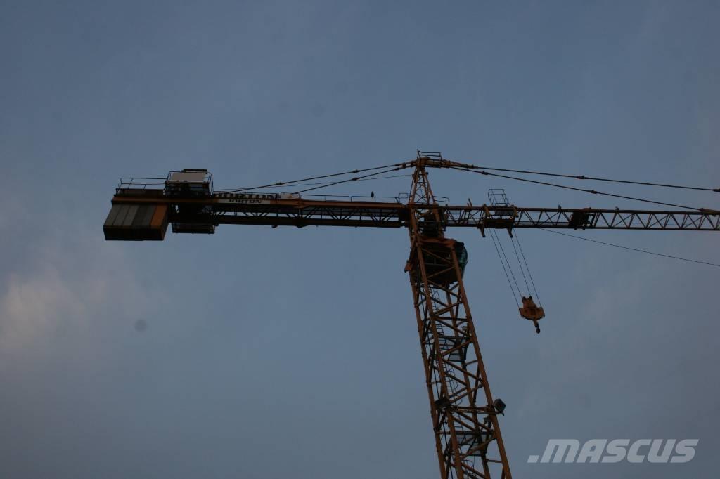 Potain MD285B Tower cranes