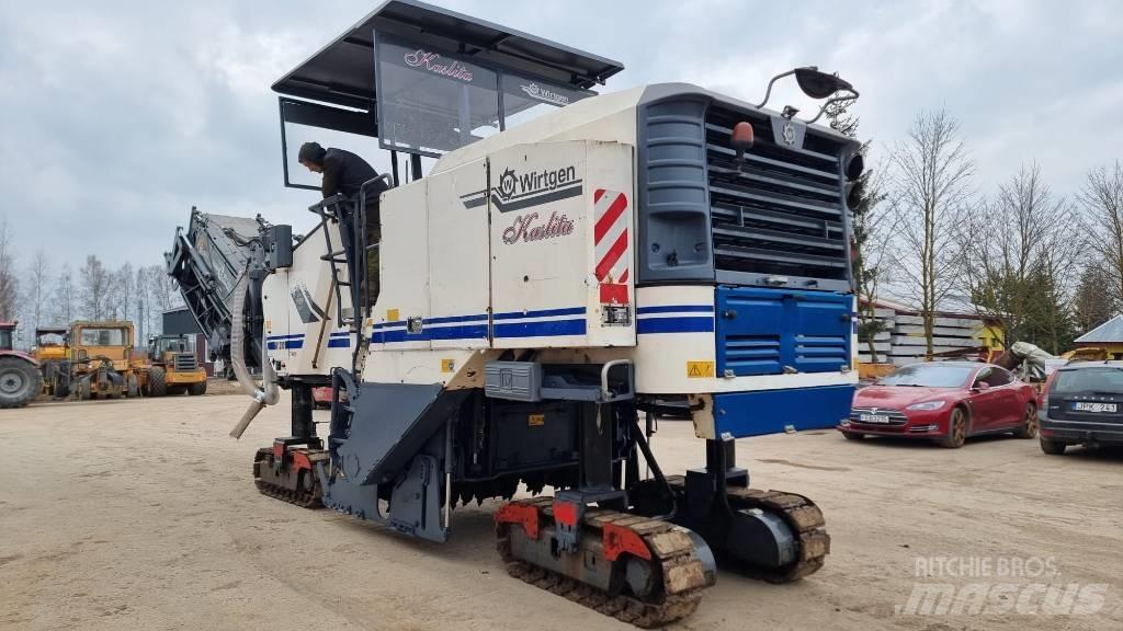 Wirtgen W210 Asphalt cold milling machines