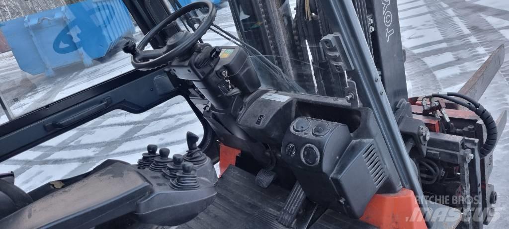Toyota 7 FBMF 30 Electric forklift trucks