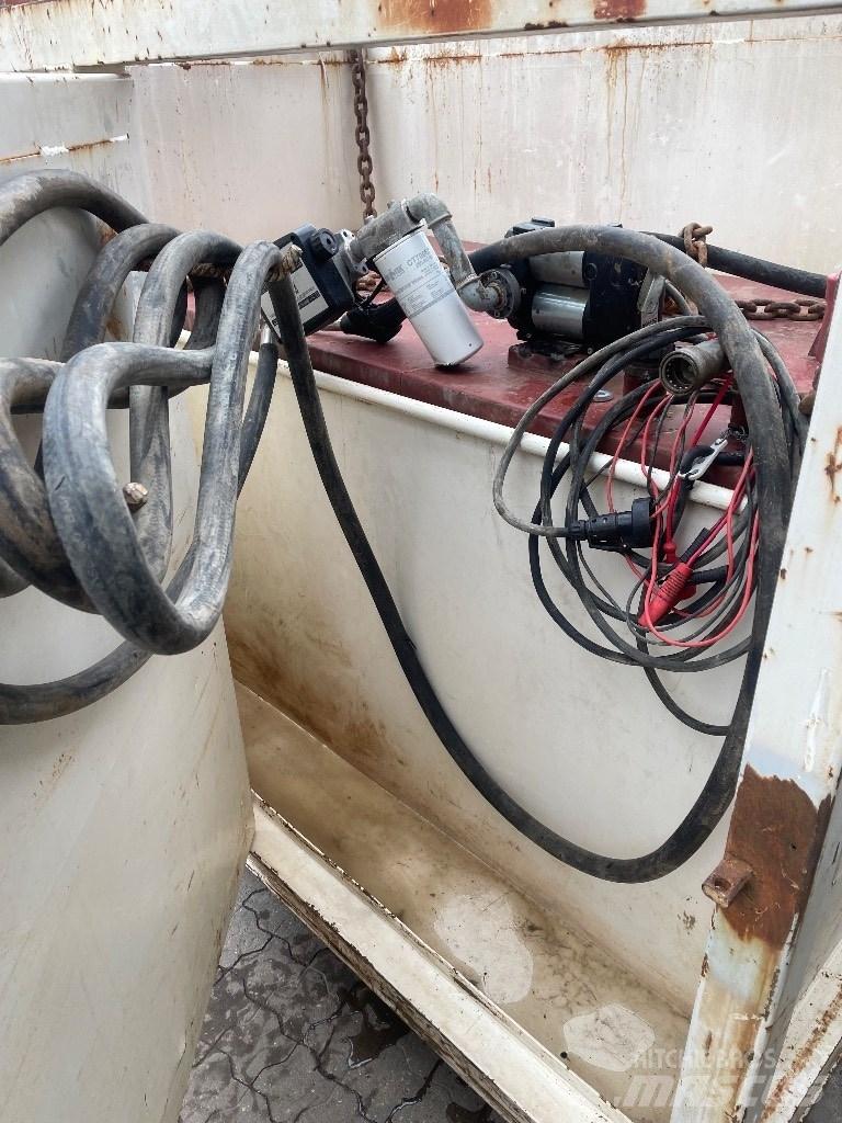  Roug 2000 L Tank Other