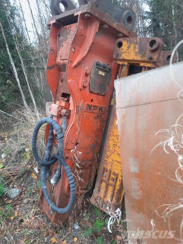 NPK E-216B Hammers / Breakers
