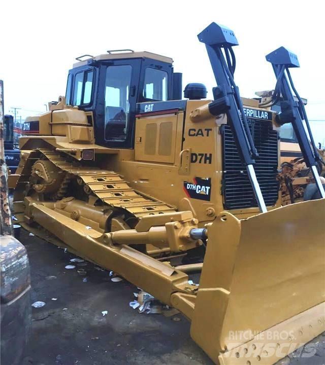 CAT D7H Crawler dozers