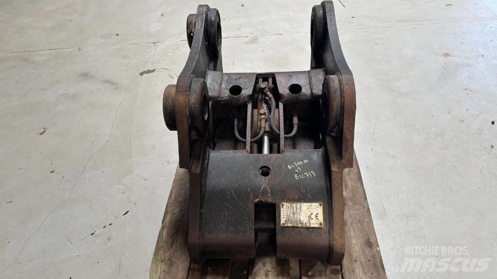 Volvo EC 300 D Quick connectors