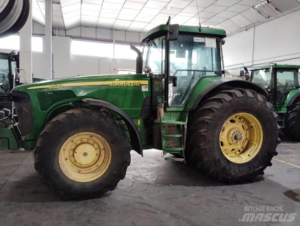 John Deere 8520 Tractors