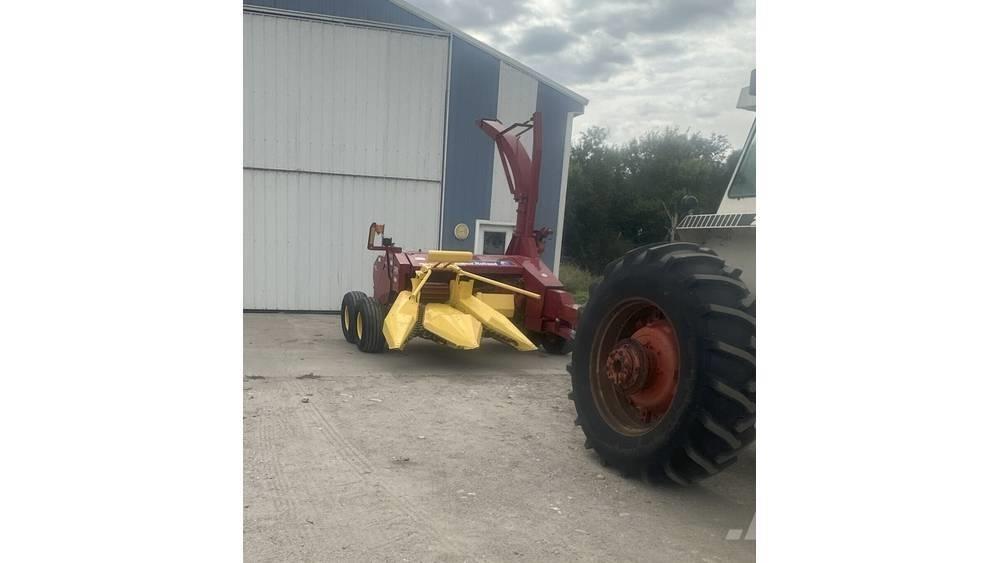 New Holland FP230 Forage harvesters