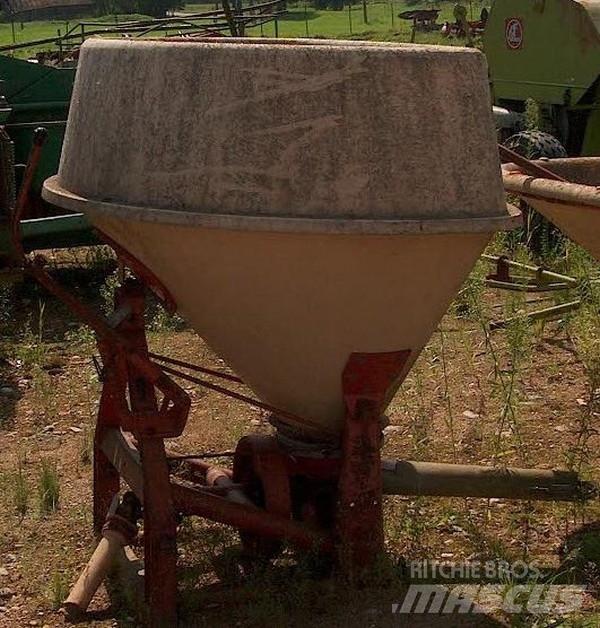 Vicon 500 Mineral spreaders
