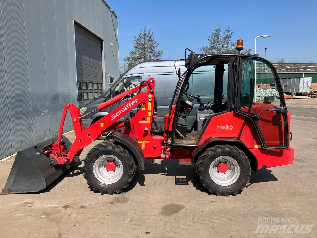 Schäffer 4360 Mini loaders