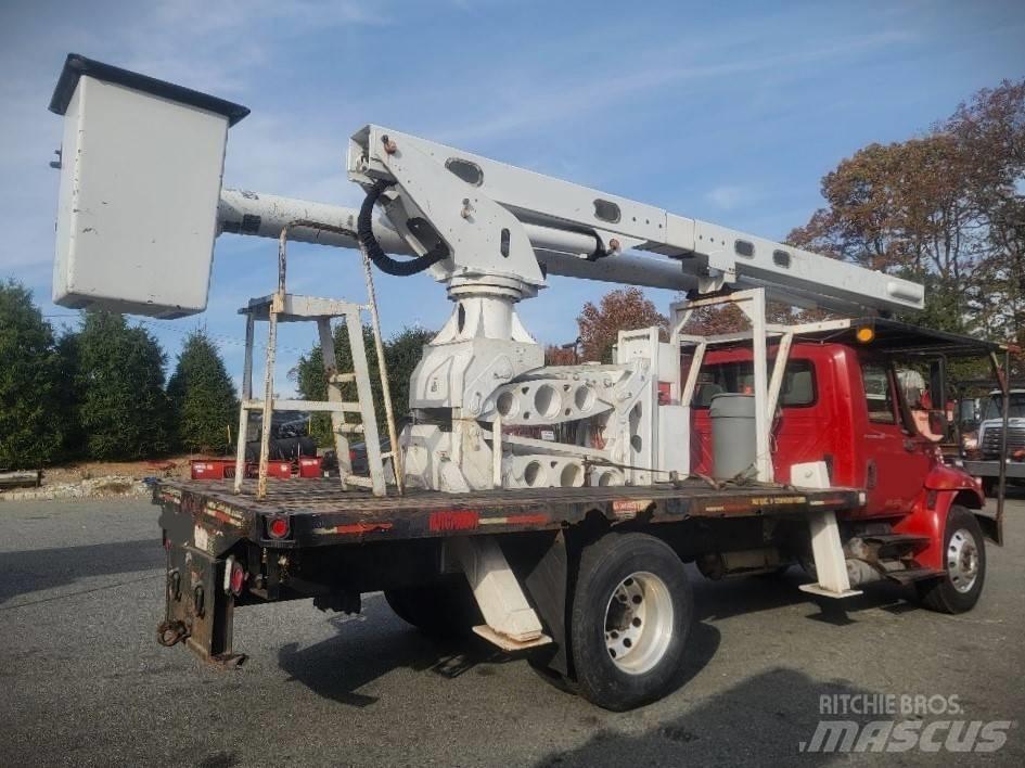 International 4300 Truck mounted platforms