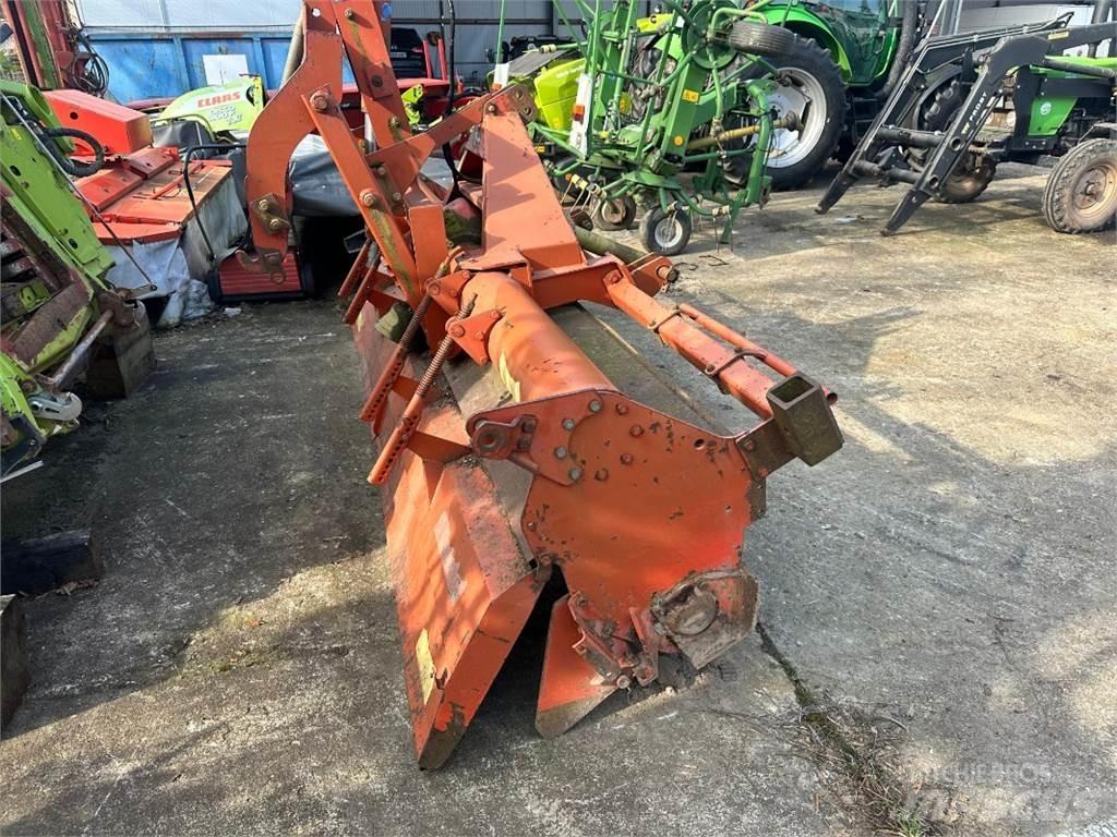 Kuhn EL140N 305 Soil preparation