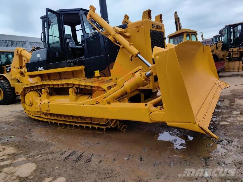 Shantui SD 32 Crawler dozers