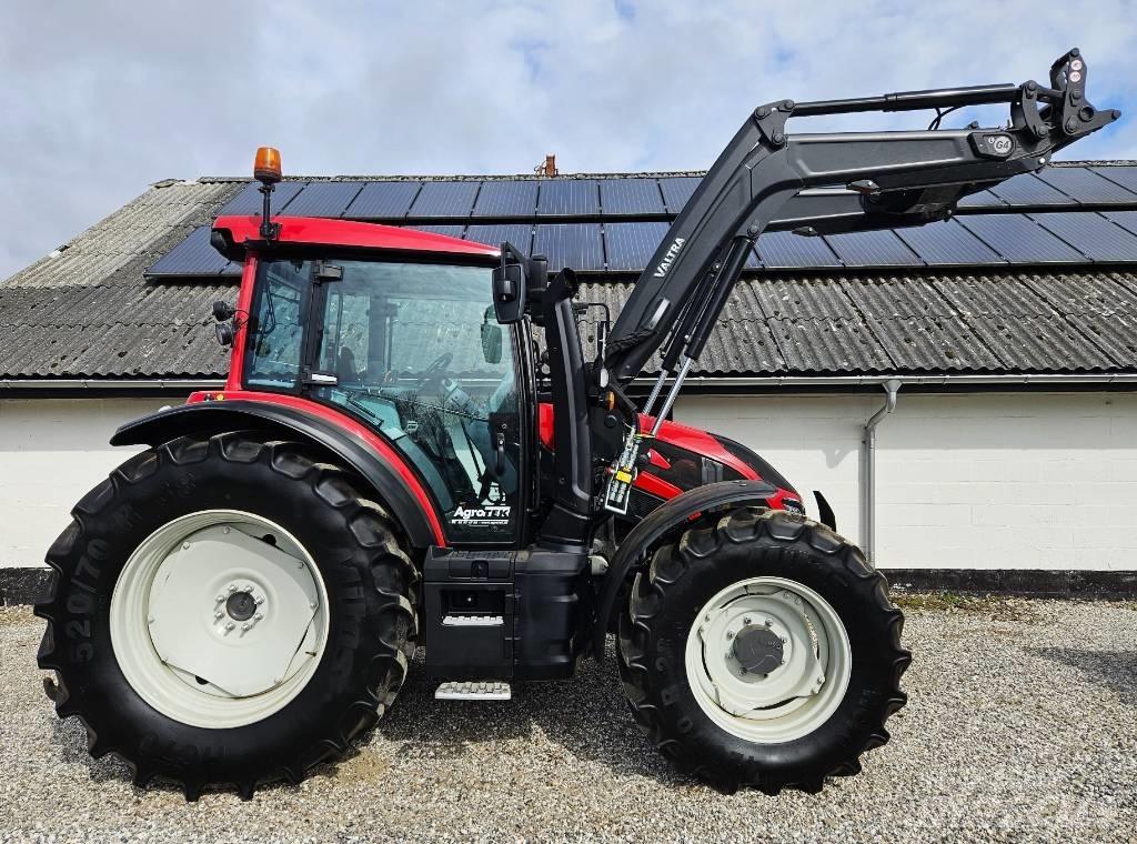 Valtra G 135 Active Tractors
