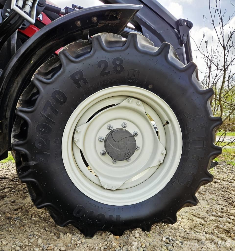 Valtra G 135 Active Tractors