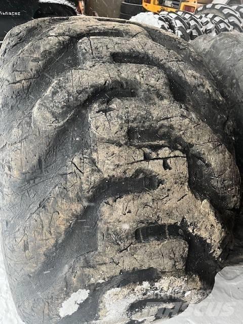 Nokian 710/45-26,5 Tyres, wheels and rims