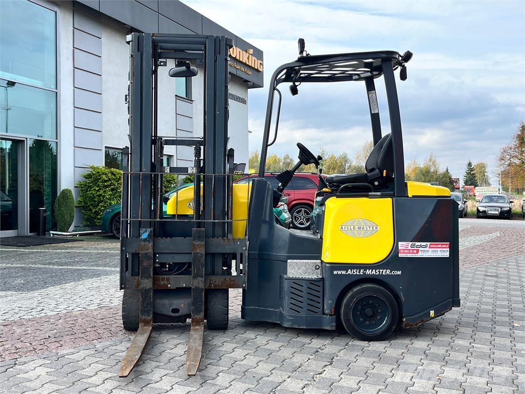 Aisle-Master 15NE Narrow aisle truck