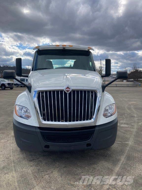 International LT Prime Movers