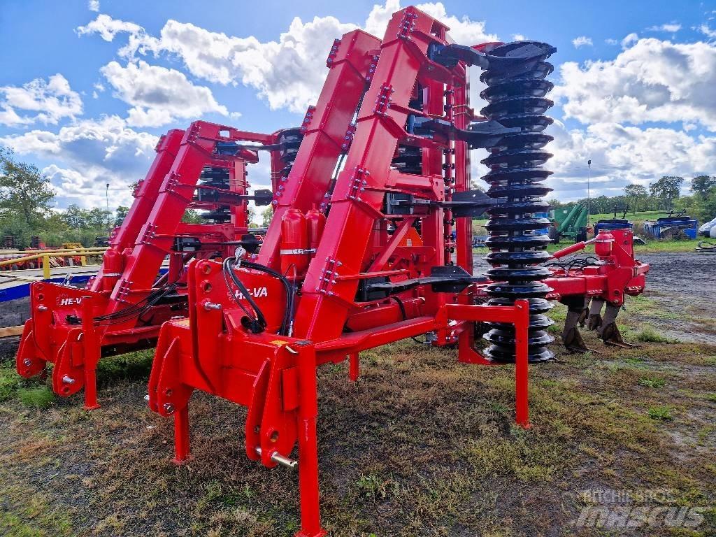 He-Va Sub-Tiller 500 Chisel ploughs