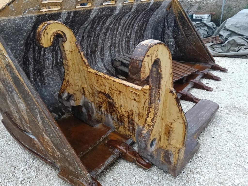 CAT 980 H Grapples