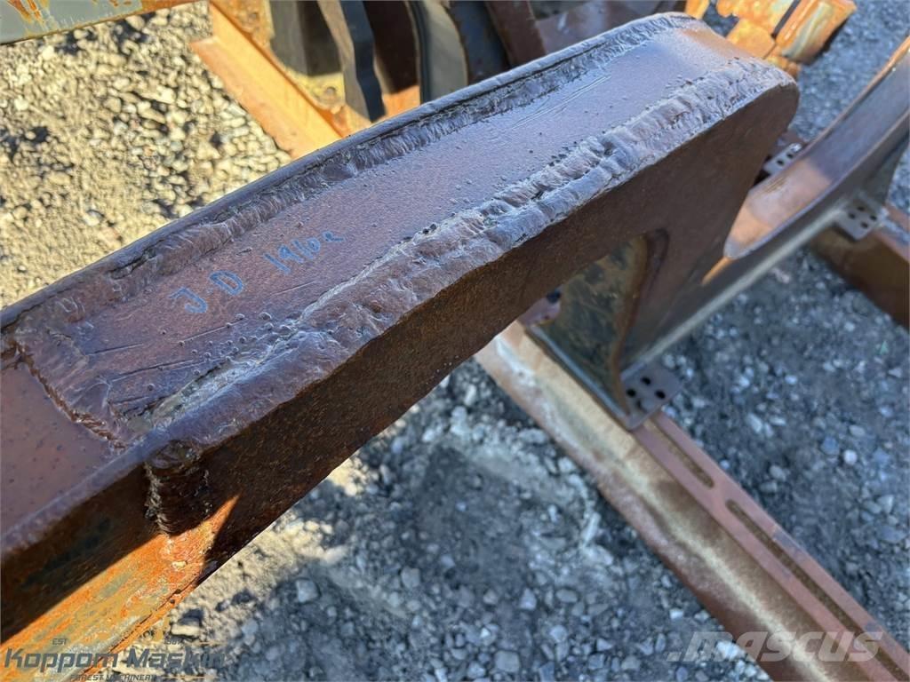 John Deere 1910 Other components