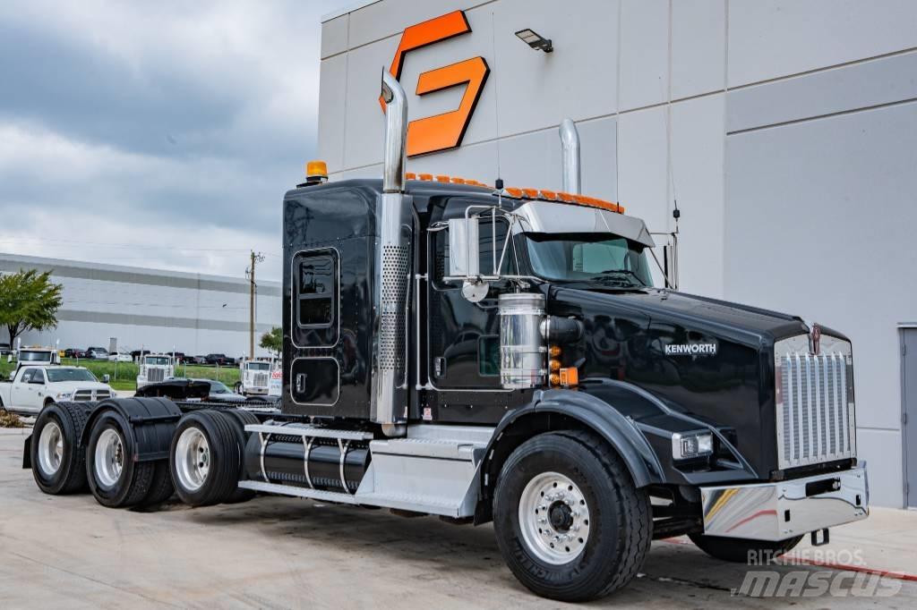 Kenworth T800 Prime Movers
