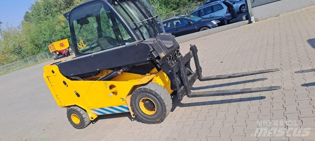 JCB TLT 30-19E 2WD Electric forklift trucks