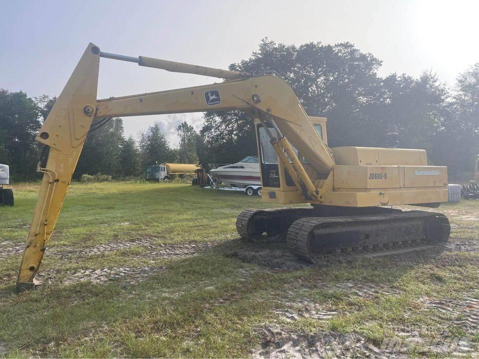 John Deere 690 B Crawler excavators