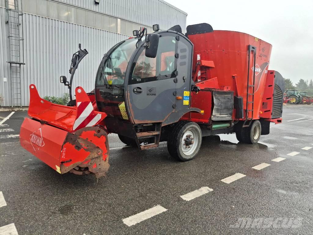 Kuhn SPV 14 Feed mixer