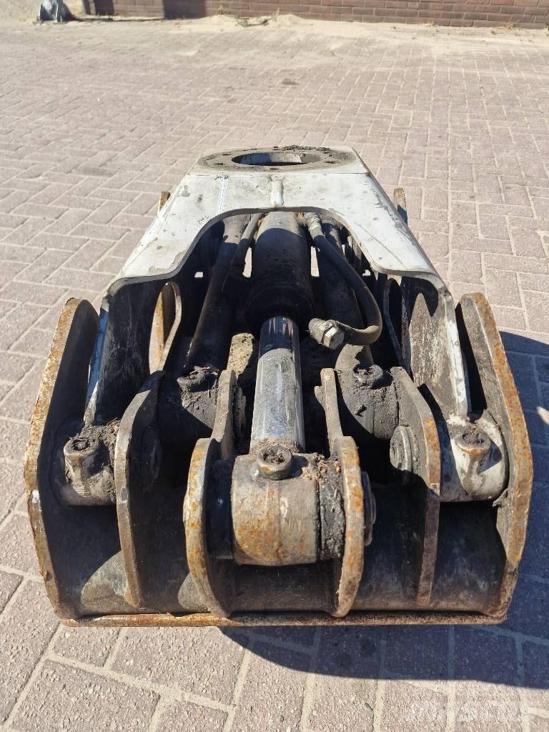Komatsu G36 Other
