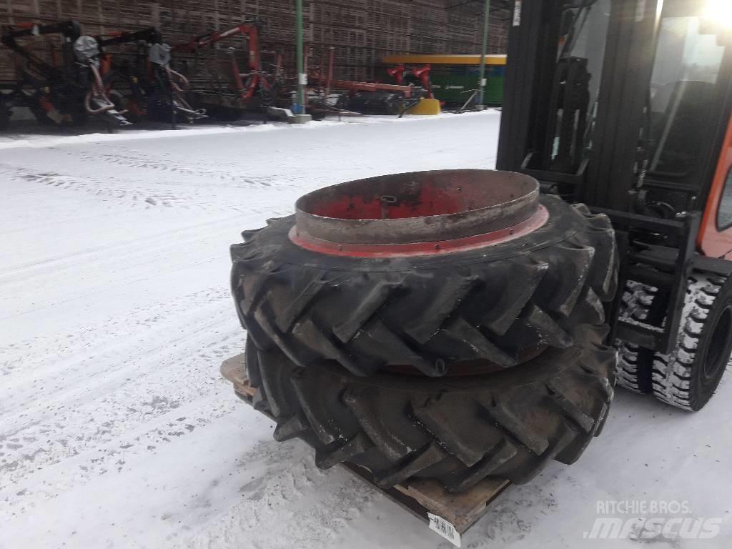 Raju 12,4/11-36 Tyres, wheels and rims
