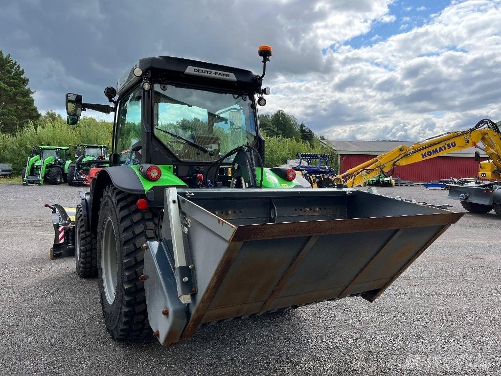Deutz-Fahr 5115D TTV Tractors