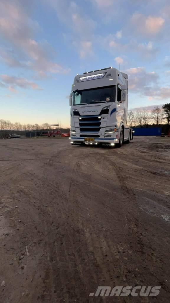 Scania R530 Prime Movers