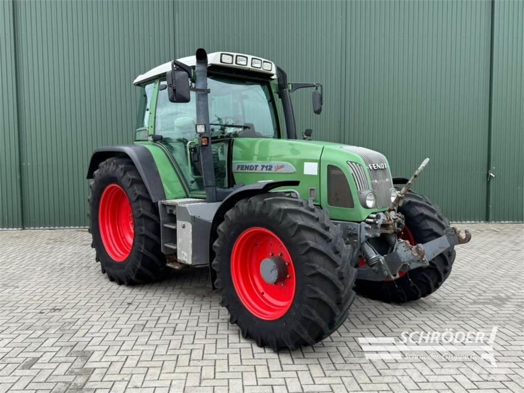 Fendt 712 VARIO Tractors