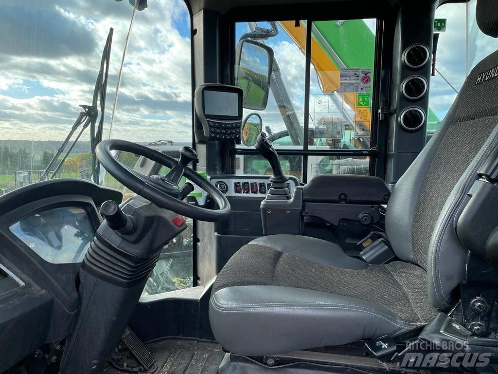 Hyundai HL 960 Wheel loaders