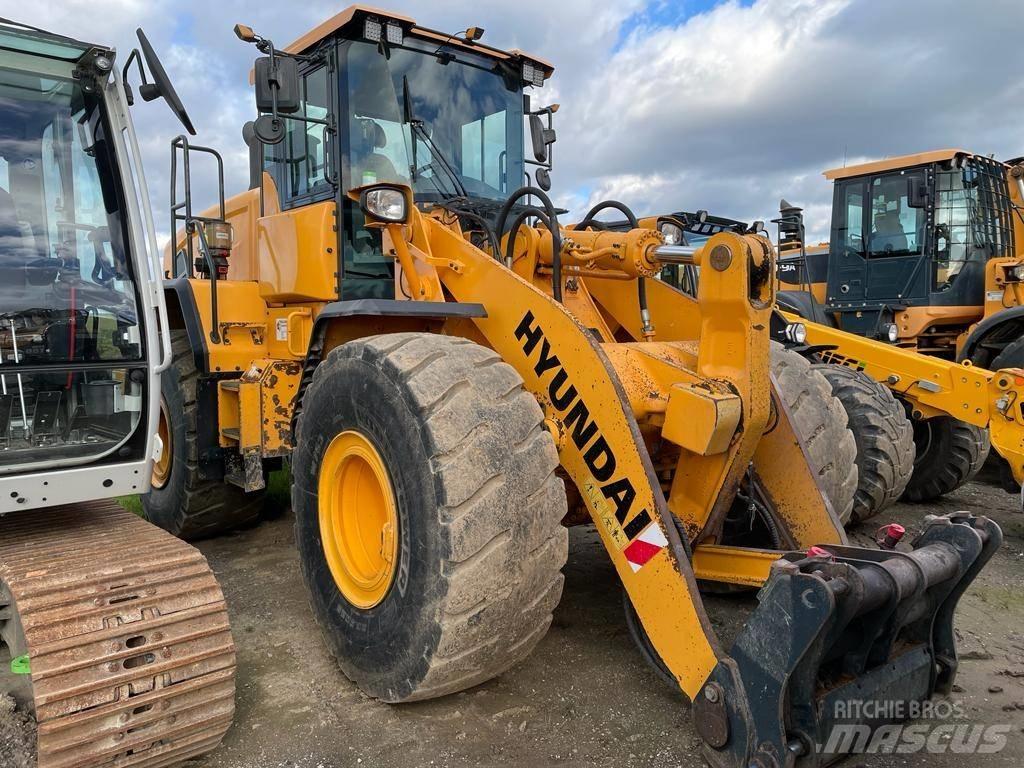 Hyundai HL 960 Wheel loaders