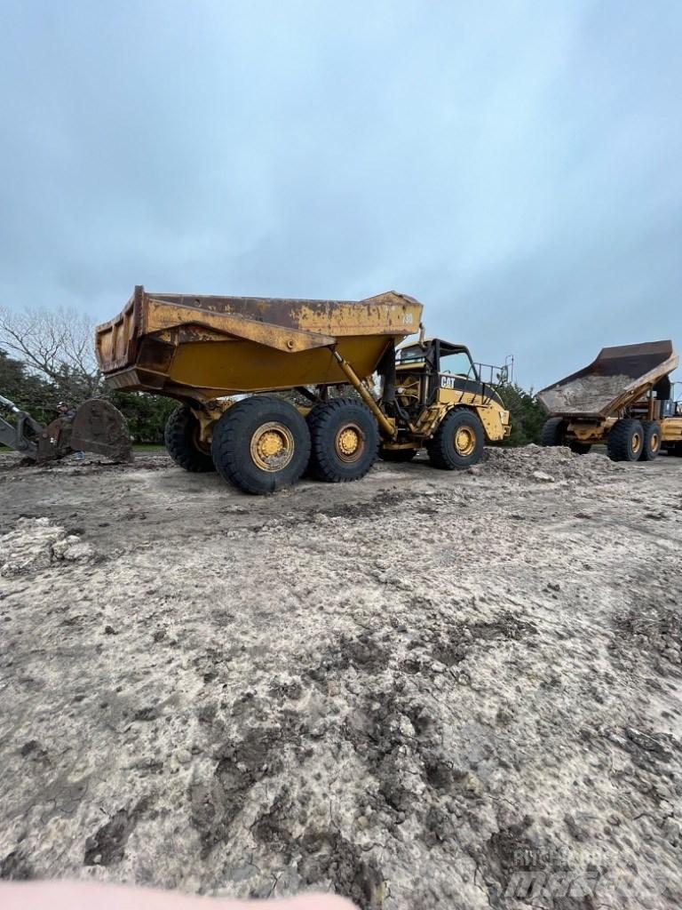 CAT 730 Articulated Haulers