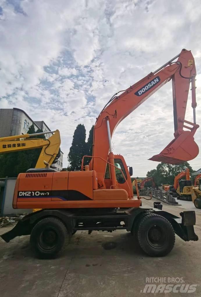 Doosan DH 210 W-7 Wheeled excavators