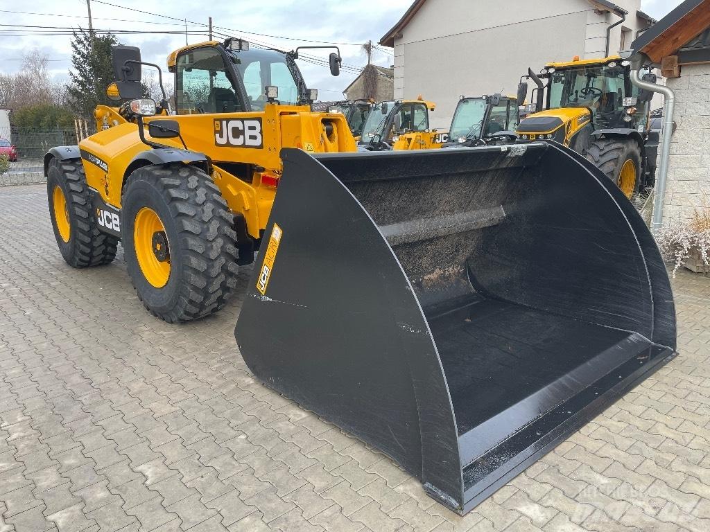 JCB 560-80 AGRI PLUS Telescopic handlers