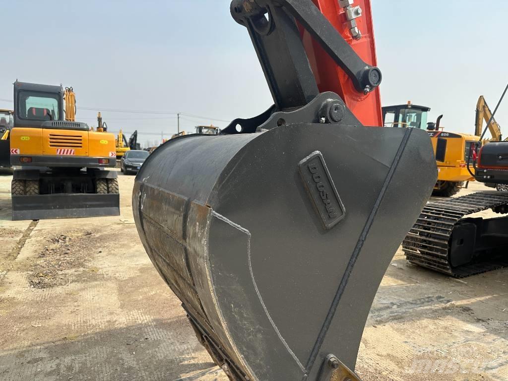 Doosan DX 225LC-9C Crawler excavators