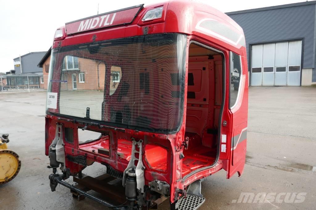 Scania R 650 Cabins and interior