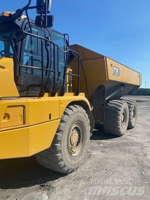 CAT 735 Articulated Haulers