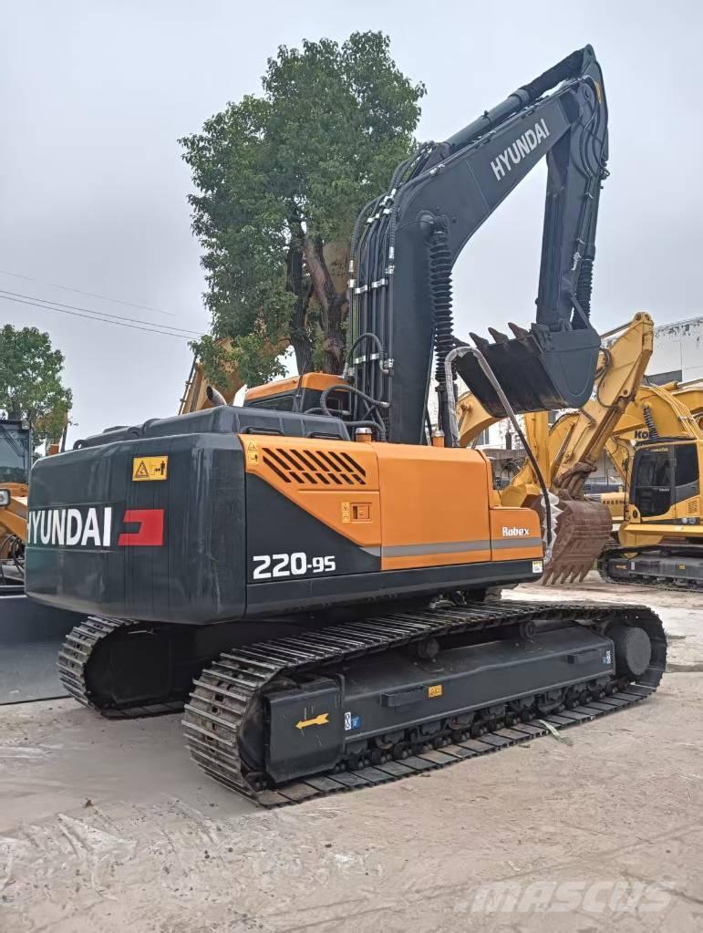 Hyundai 220LC-9S Crawler excavators