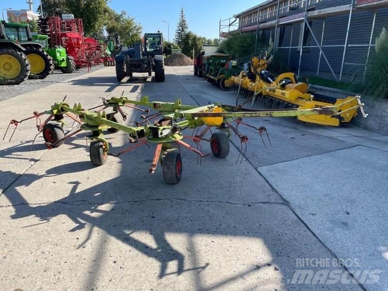 CLAAS 740 S Rakes and tedders