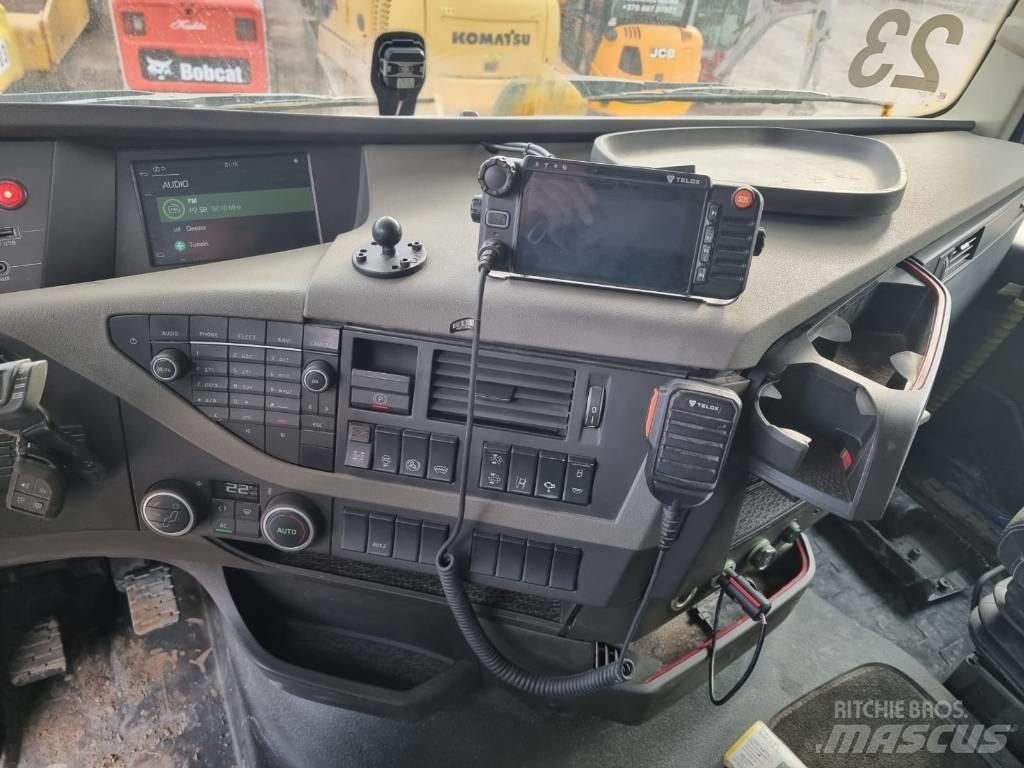 Volvo FH 540 Skip bin truck