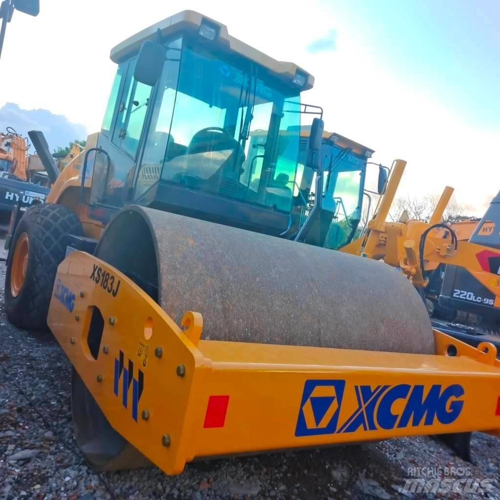 XCMG XS 183 J Single drum rollers
