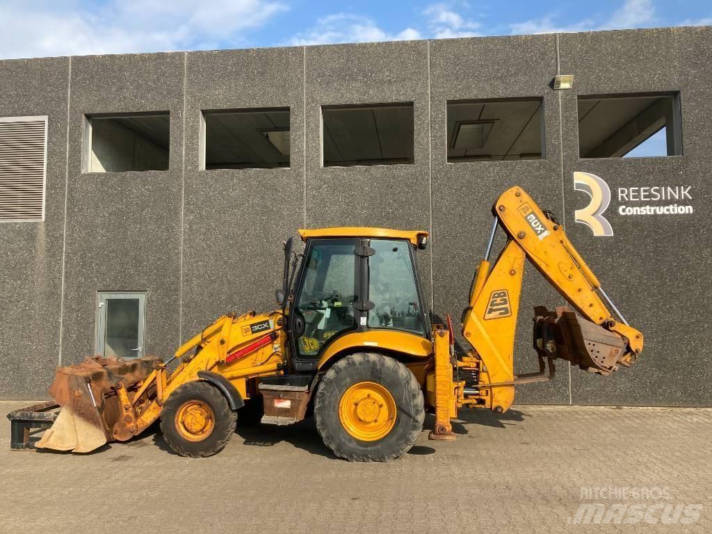JCB 3 CX Backhoe